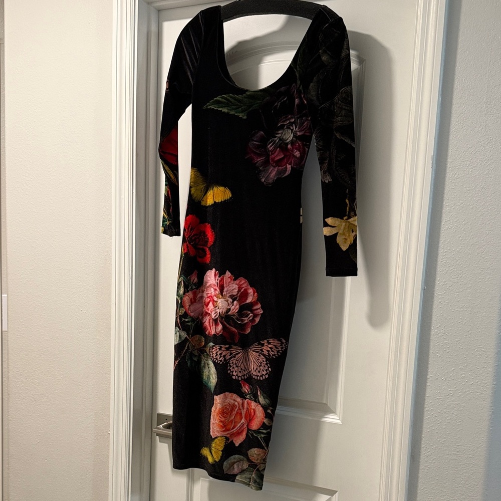 Alice + Olivia Floral Velvet Dress